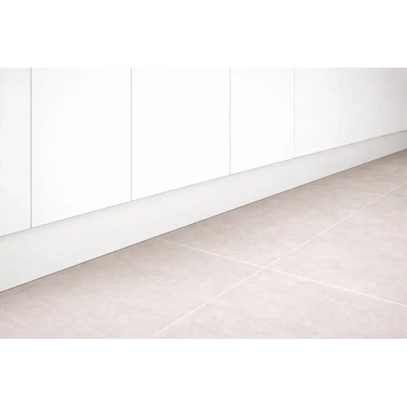 Zoccolatura per cucina in PVC di Colore Bianco