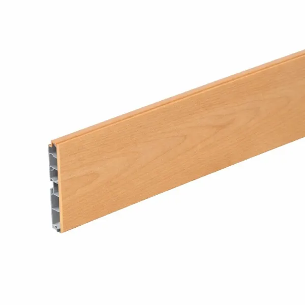 Zoccolatura per cucina in PVC di Colore Faggio