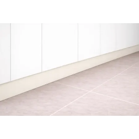 Zoccolatura per cucina in PVC di Colore Panna 2